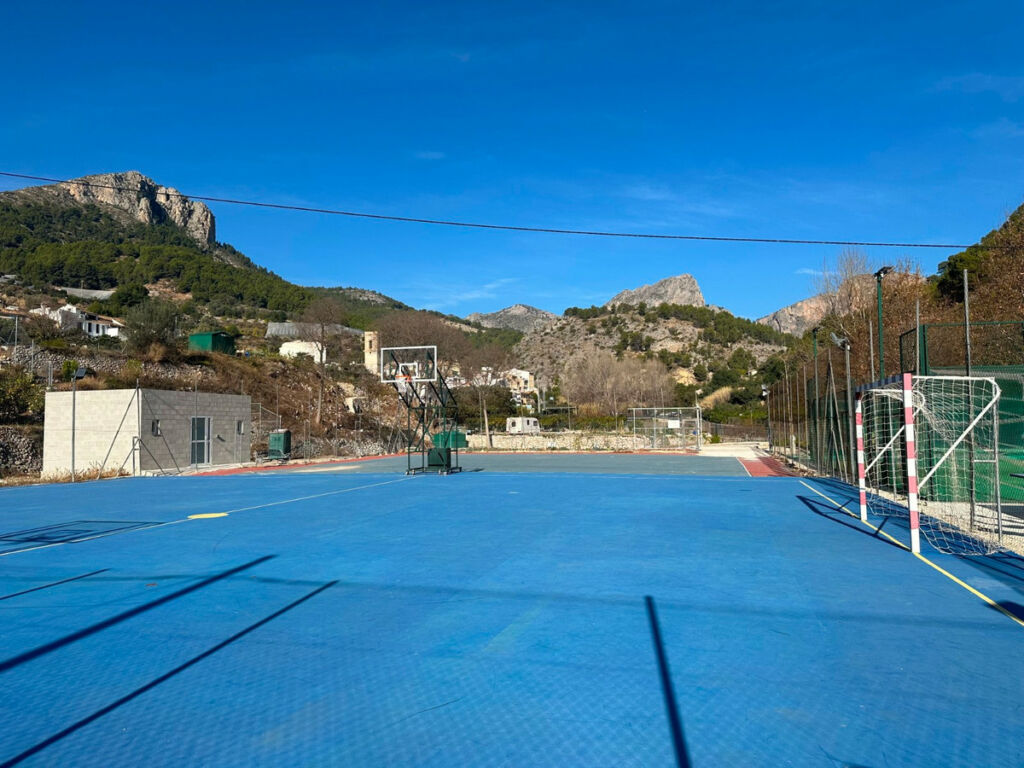 Detached Villa Bolulla Alicante - image 35