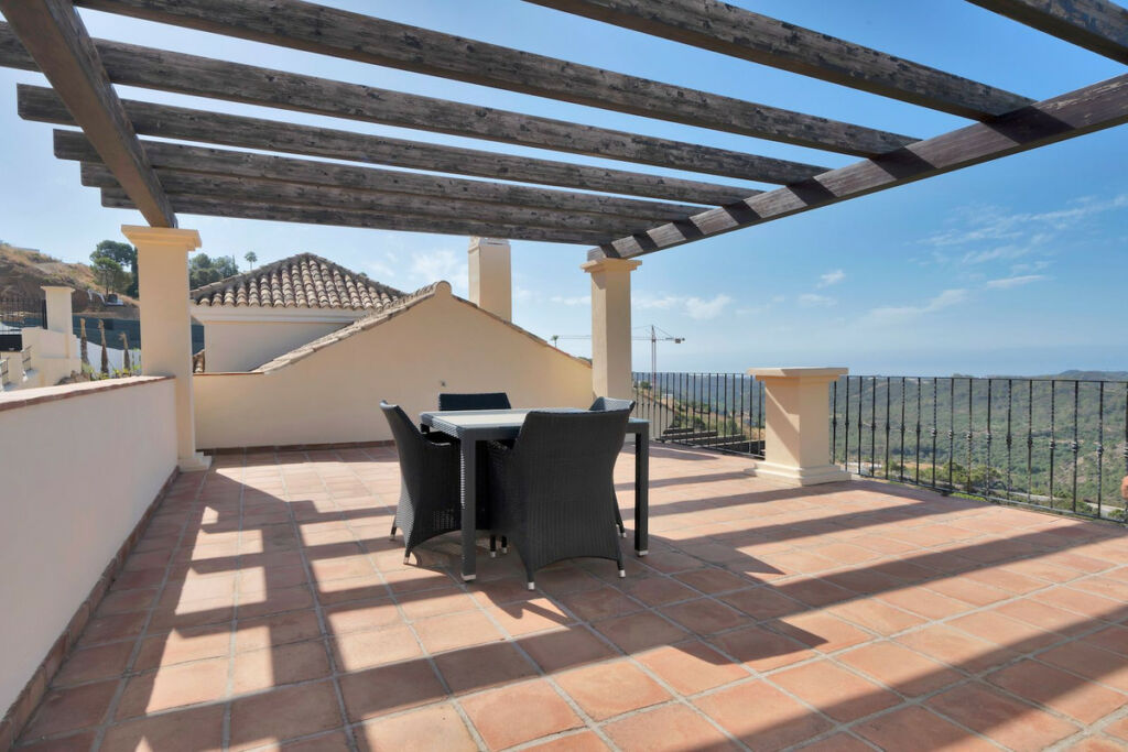 Detached Villa Benahavís Málaga - image 36