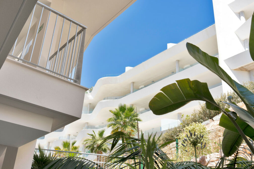 Middle Floor Apartment Benalmadena Málaga - image 36