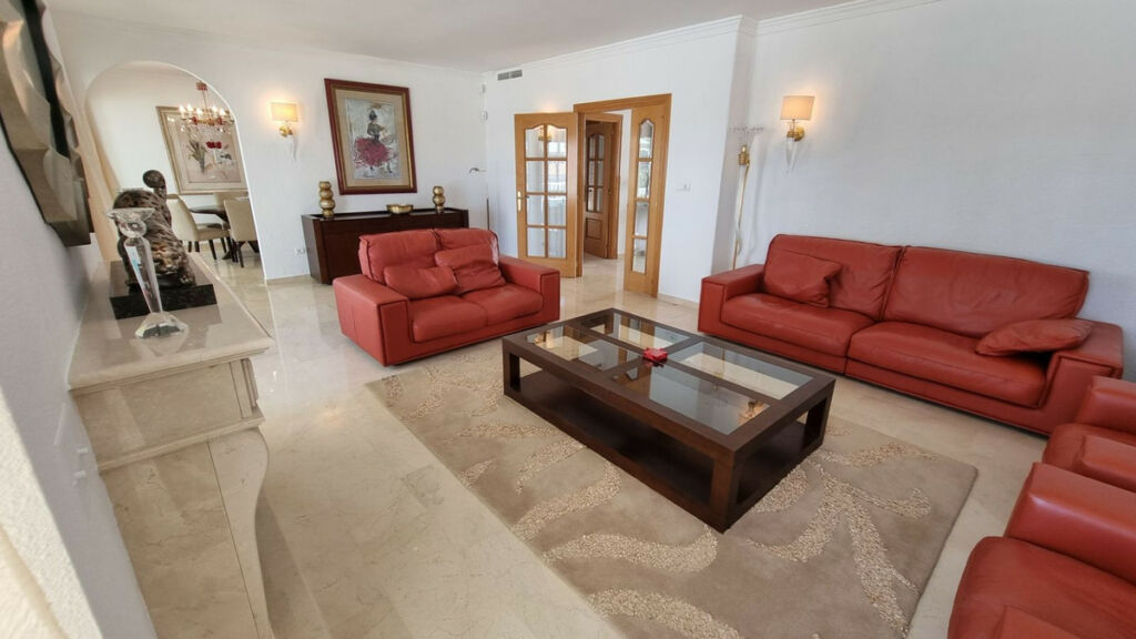 Detached Villa Benahavís Málaga - image 36