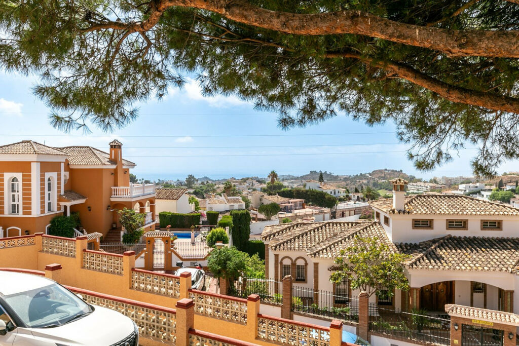 Detached Villa Benalmadena Málaga - image 36