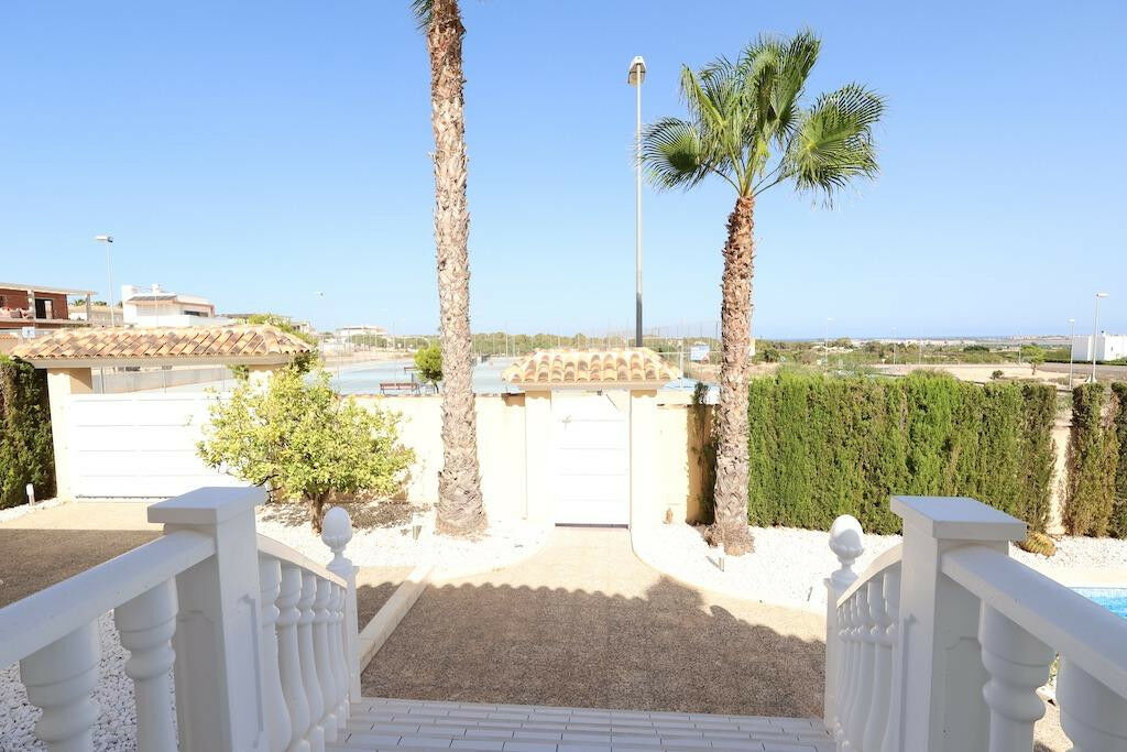 Detached Villa Ciudad Quesada Alicante - image 38