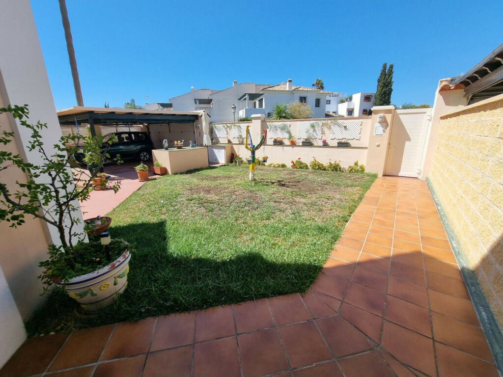 Townhouse San Pedro de Alcántara Málaga - image 38