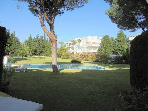 Townhouse Nueva Andalucía Málaga - image 36