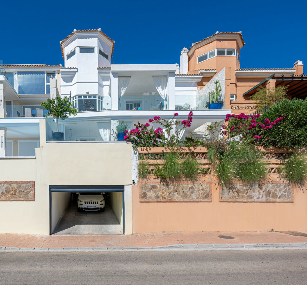 Townhouse La Mairena Málaga - image 34