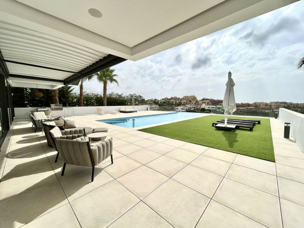 Detached Villa Benahavís Málaga - image 39