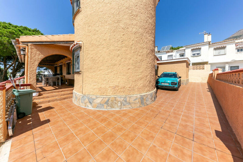 Detached Villa Benalmadena Málaga - image 39