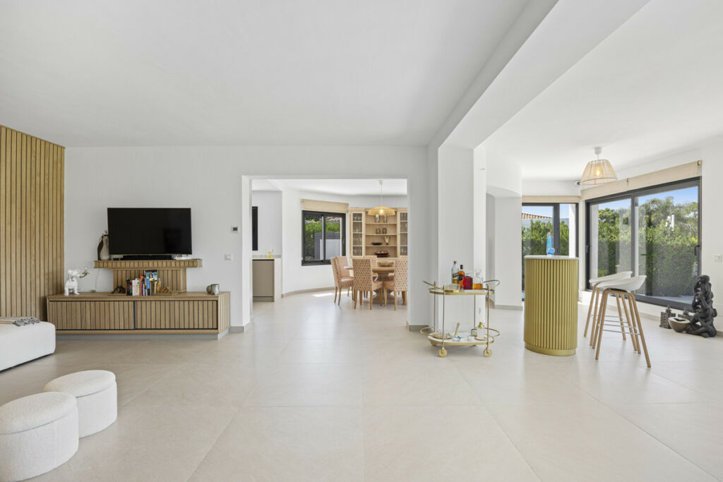 Detached Villa Guadalmina Alta Málaga - image 8