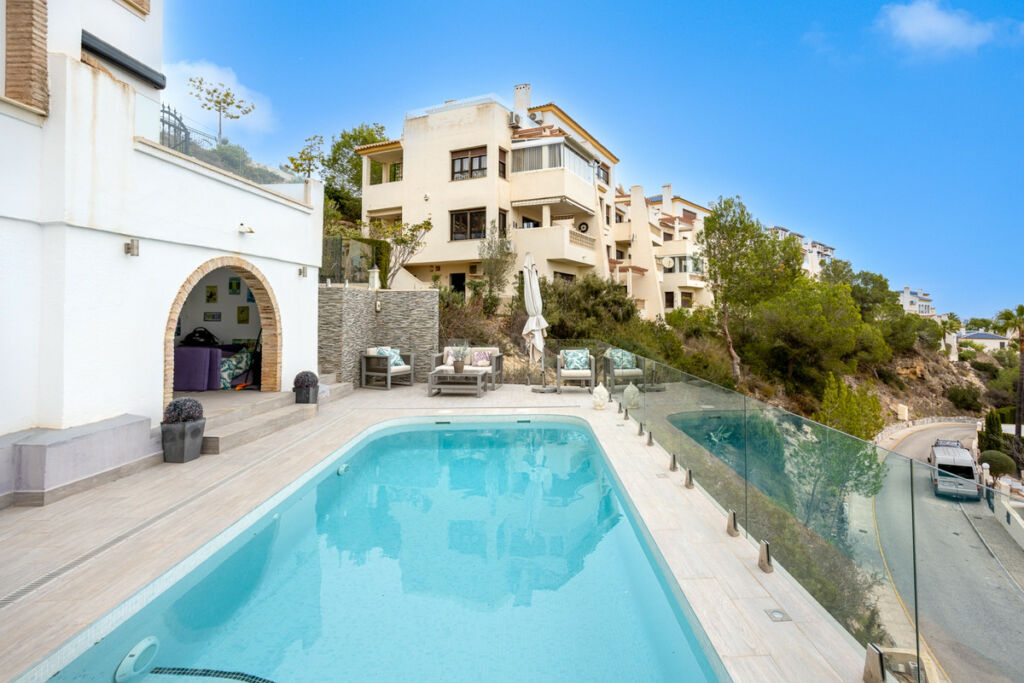 Detached Villa Las Ramblas Golf Alicante - image 4