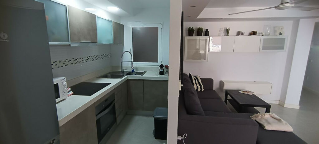 Middle Floor Apartment Marbella Málaga - image 3