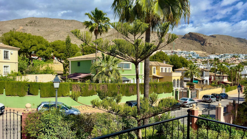 Bungalow Finestrat Alicante - image 4