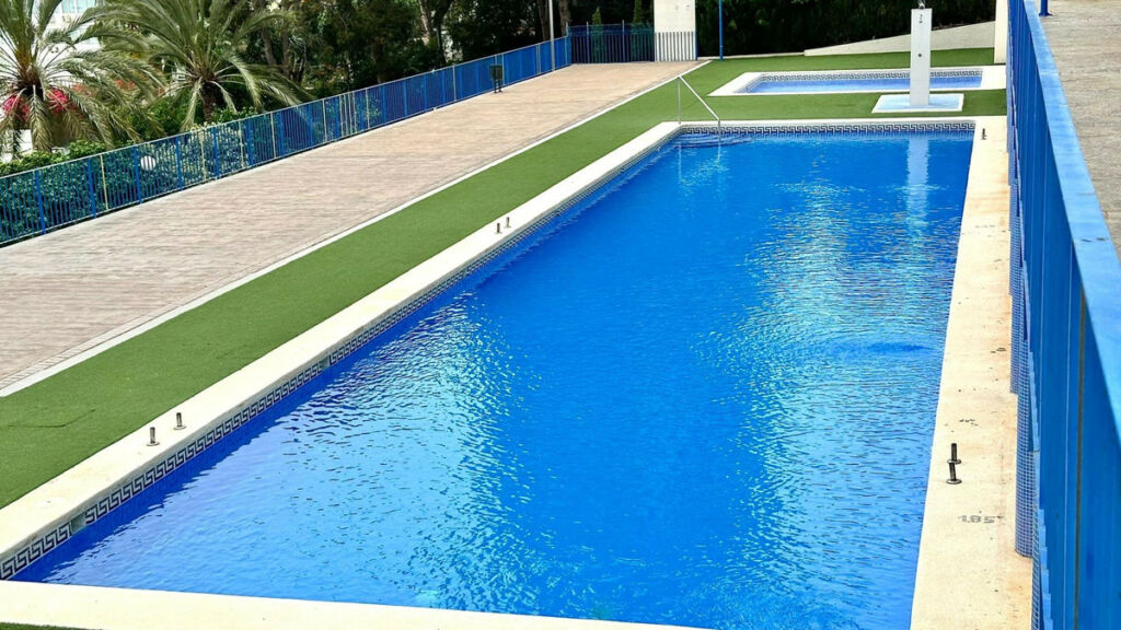 Middle Floor Apartment Benidorm Alicante - image 8