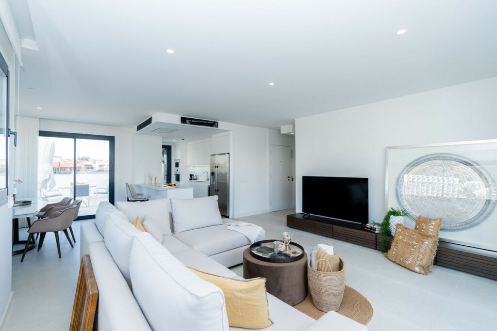Penthouse Fuengirola Málaga - image 4