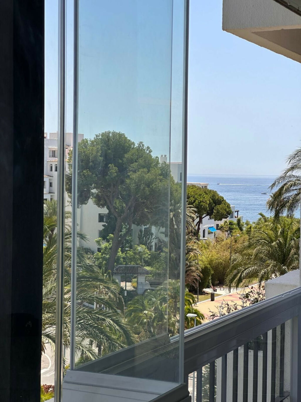 Middle Floor Apartment Marbella Málaga - image 4