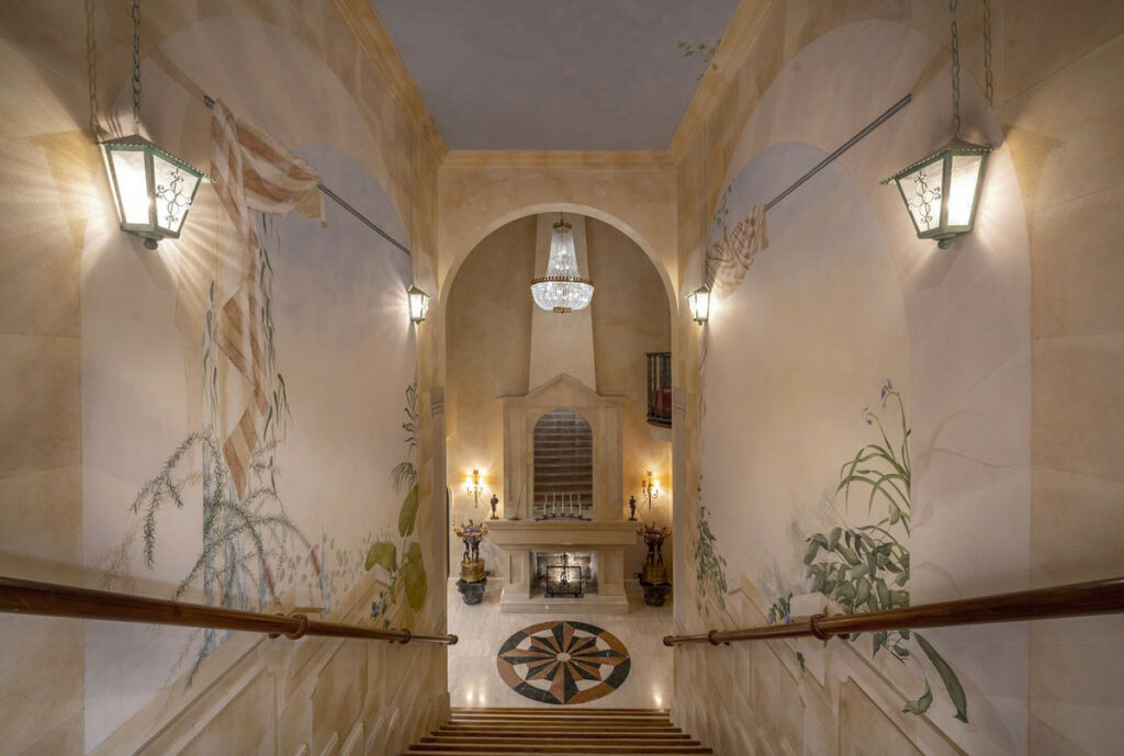 Detached Villa San Roque Club Cádiz - image 4