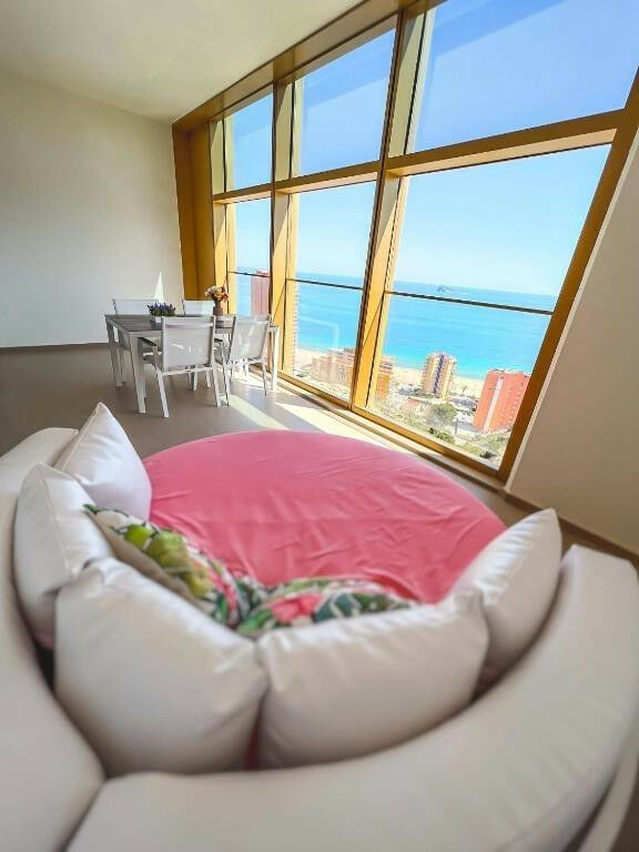 Middle Floor Apartment Benidorm Alicante - image 4