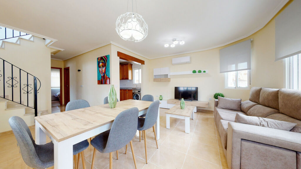 Semi-Detached House San Miguel de Salinas Alicante - image 4
