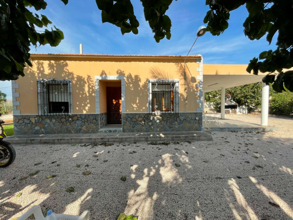 Detached Villa Redován Alicante - image 4