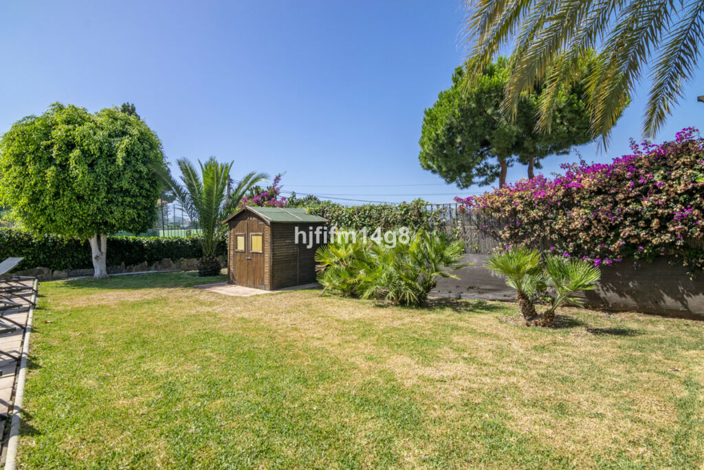 Detached Villa San Pedro de Alcántara Málaga - image 40
