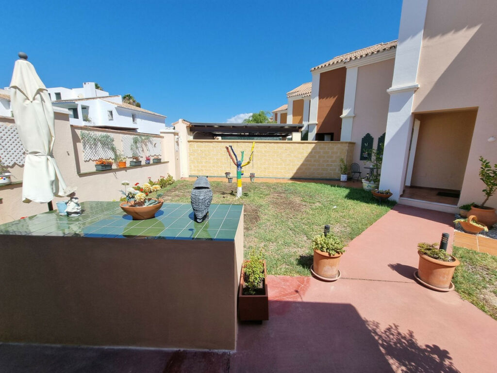 Townhouse San Pedro de Alcántara Málaga - image 41