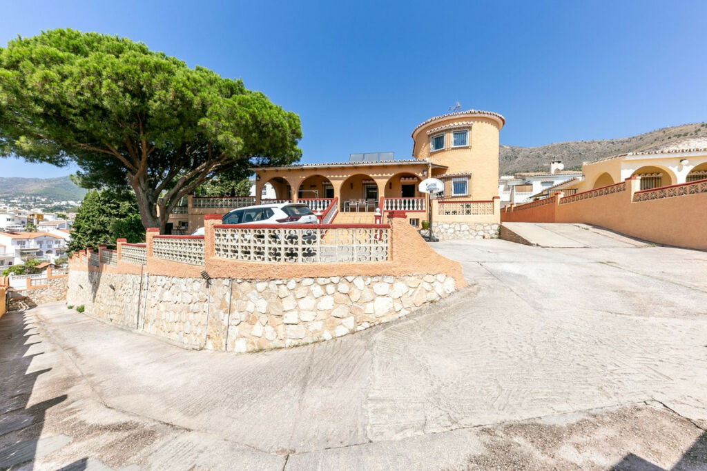 Detached Villa Benalmadena Málaga - image 42