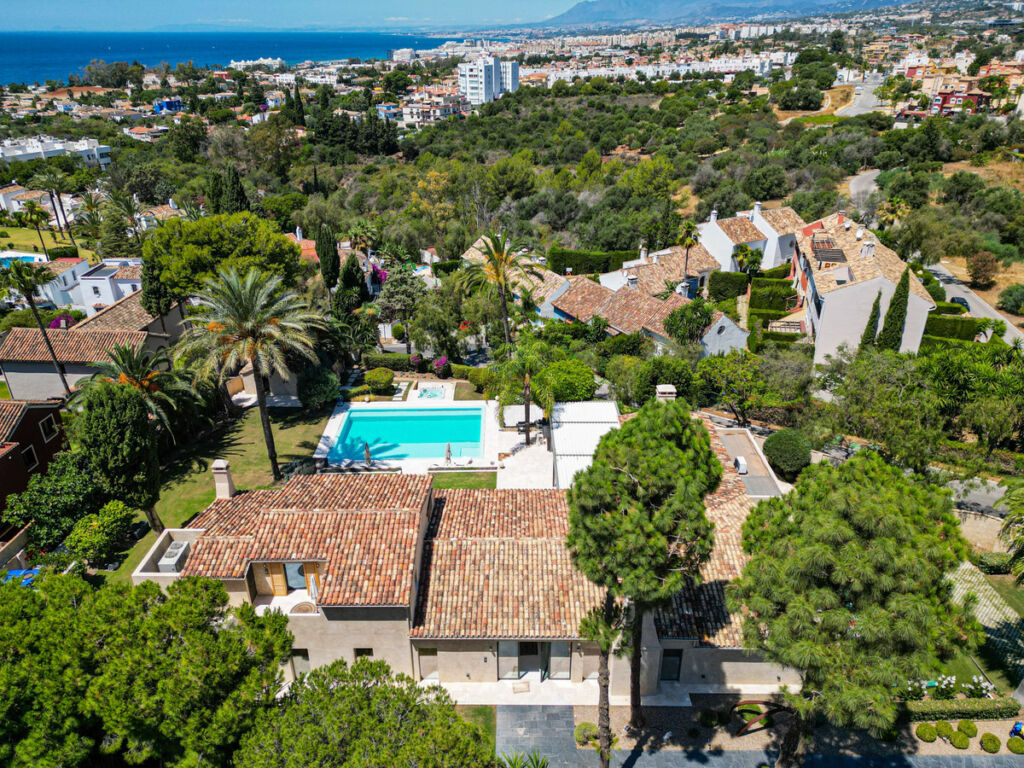 Detached Villa Río Real Málaga - image 44