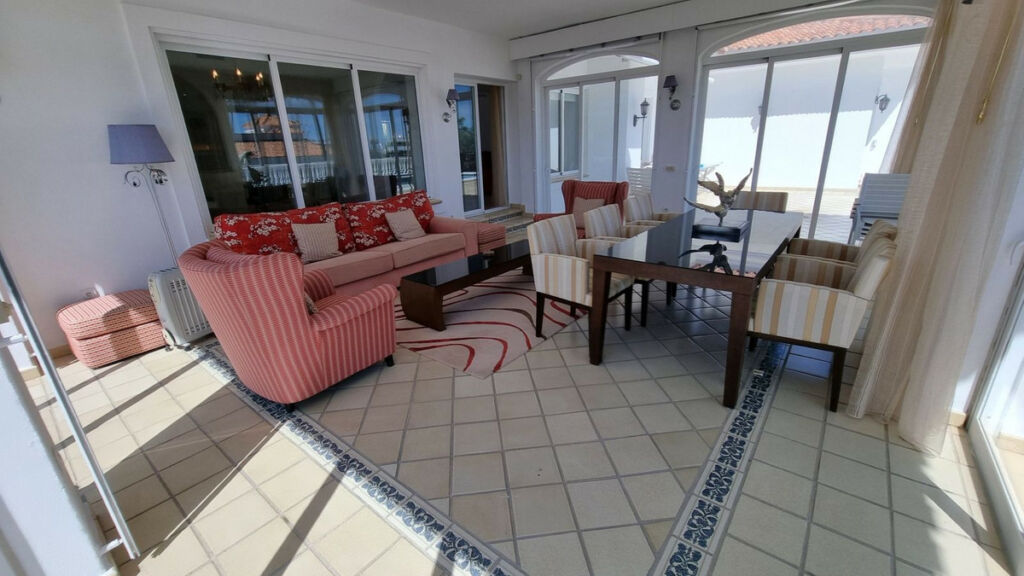 Detached Villa Benahavís Málaga - image 42