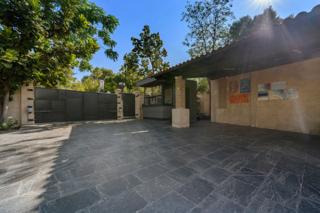 Detached Villa Río Real Málaga - image 45