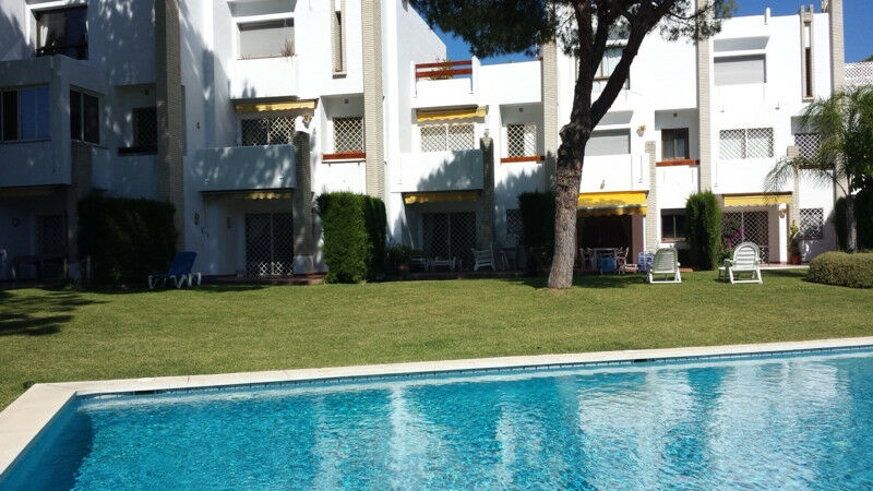 Townhouse Nueva Andalucía Málaga - image 43