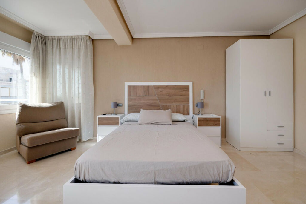 Middle Floor Apartment Torrevieja Alicante - image 45