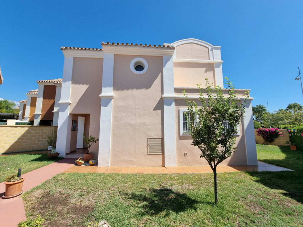 Townhouse San Pedro de Alcántara Málaga - image 45