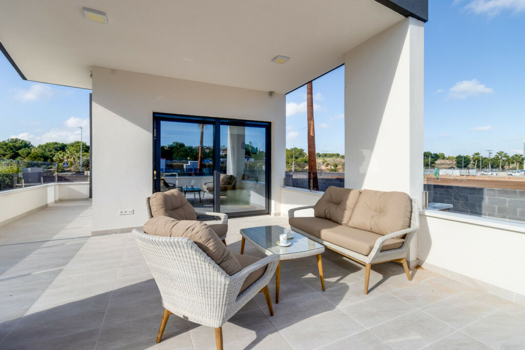 Middle Floor Apartment Los Altos Alicante - image 46