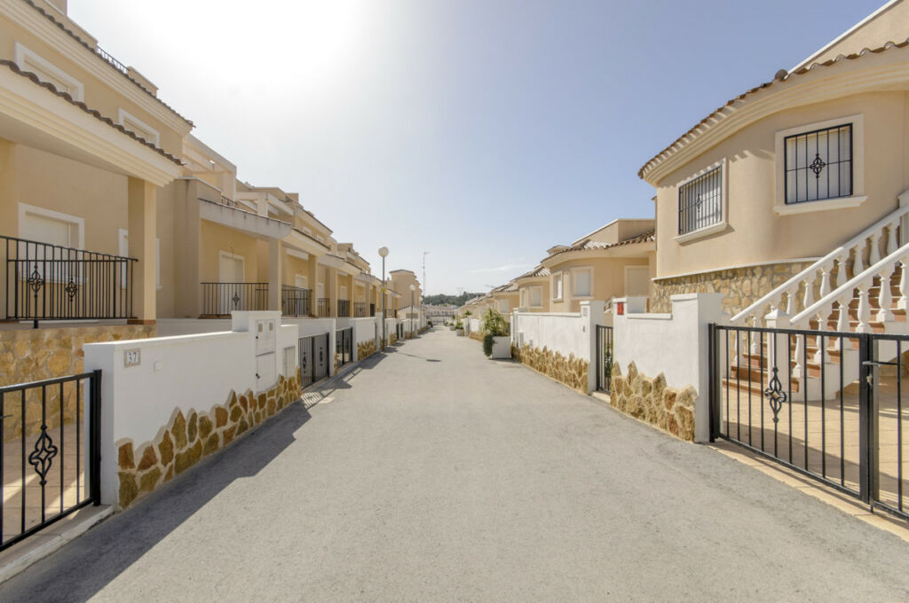 Semi-Detached House San Miguel de Salinas Alicante - image 47