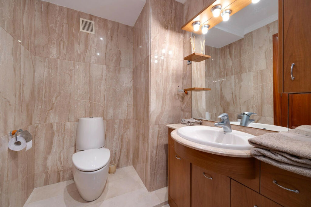 Middle Floor Apartment Torrevieja Alicante - image 47