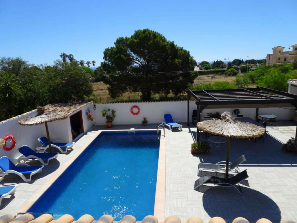 Detached Villa Lomas de Cabo Roig Alicante - image 5