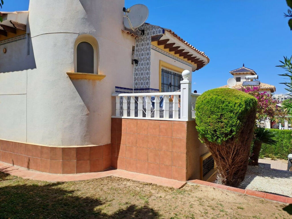 Bungalow Orihuela Costa Alicante - image 5