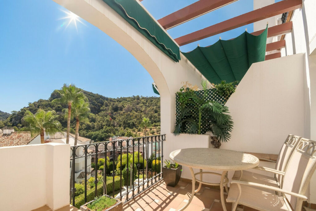 Penthouse Duplex Benahavís Málaga - image 5