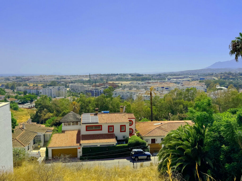 Residential Plot Nueva Andalucía Málaga - image 5
