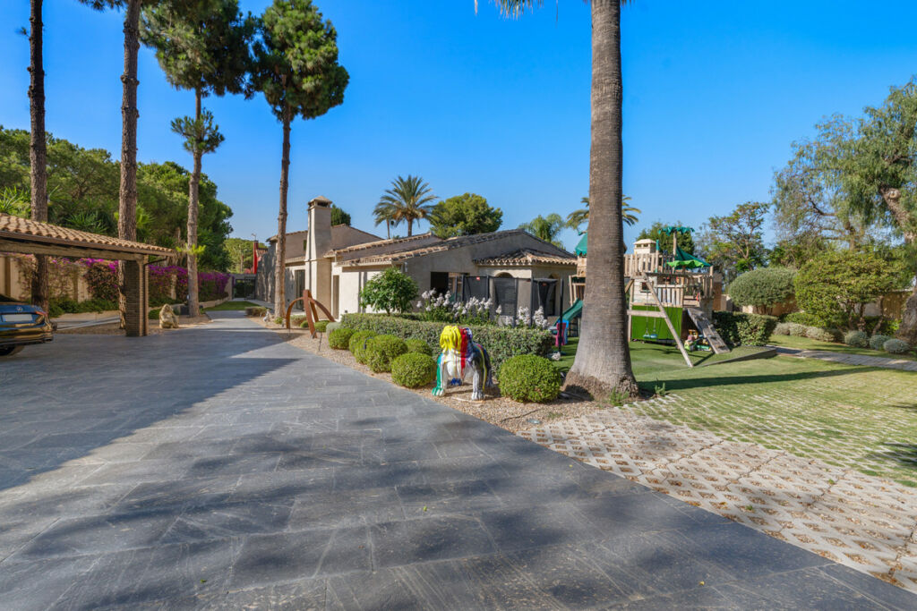 Detached Villa Río Real Málaga - image 51