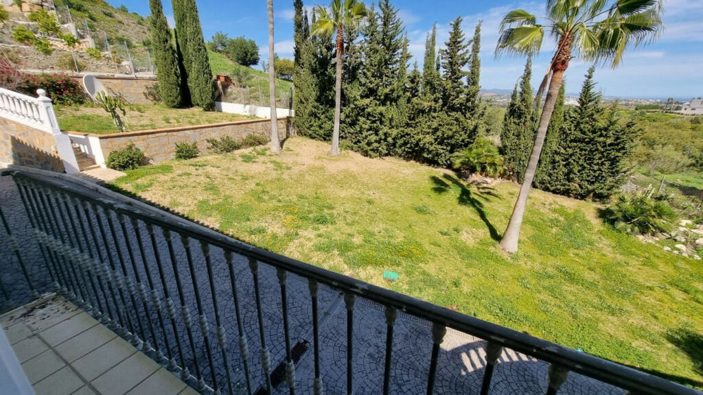 Detached Villa Benahavís Málaga - image 57