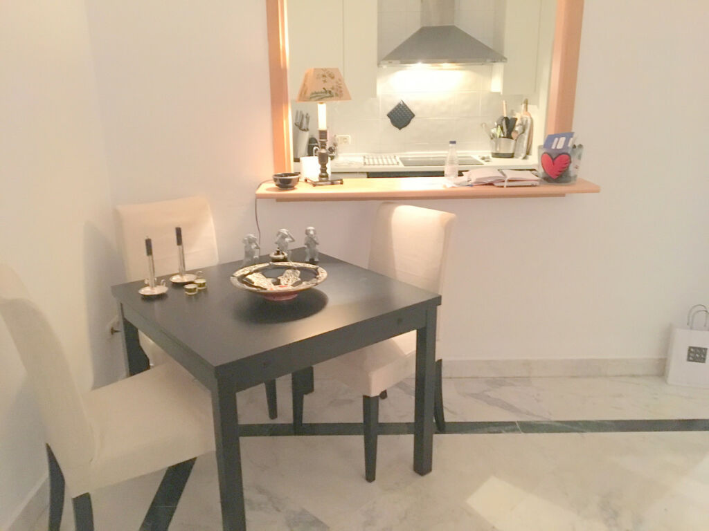 Middle Floor Apartment Puerto Banús Málaga - image 6