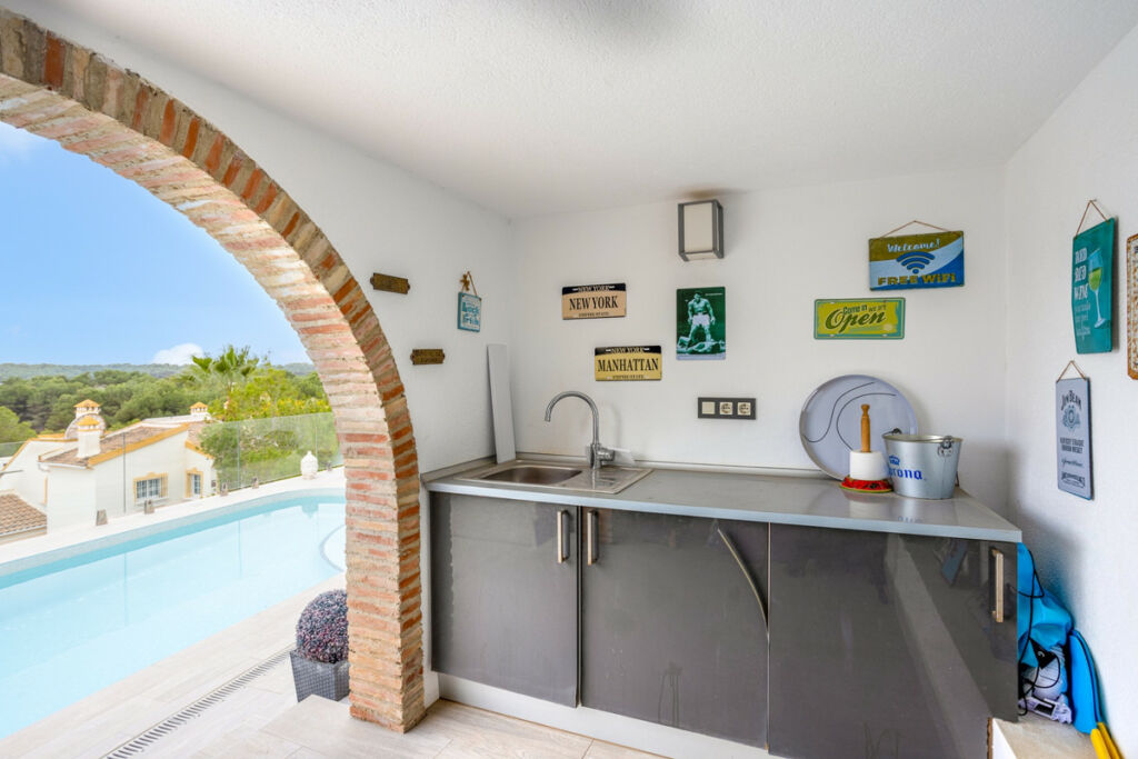 Detached Villa Las Ramblas Golf Alicante - image 6