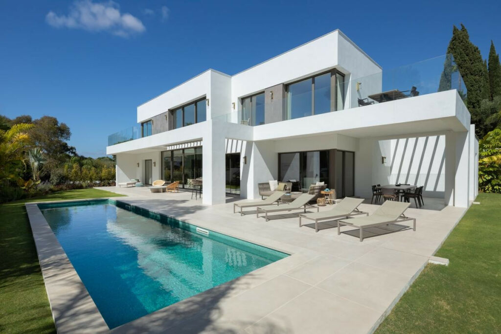 Detached Villa The Golden Mile Málaga - image 6