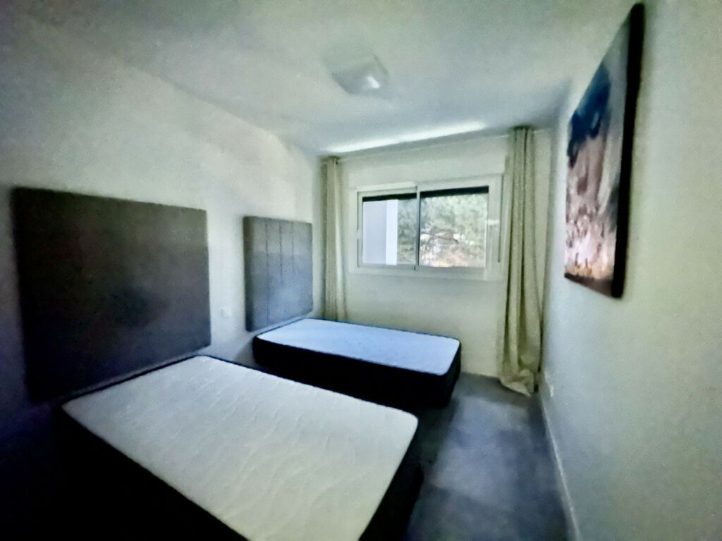 Middle Floor Apartment Marbella Málaga - image 6