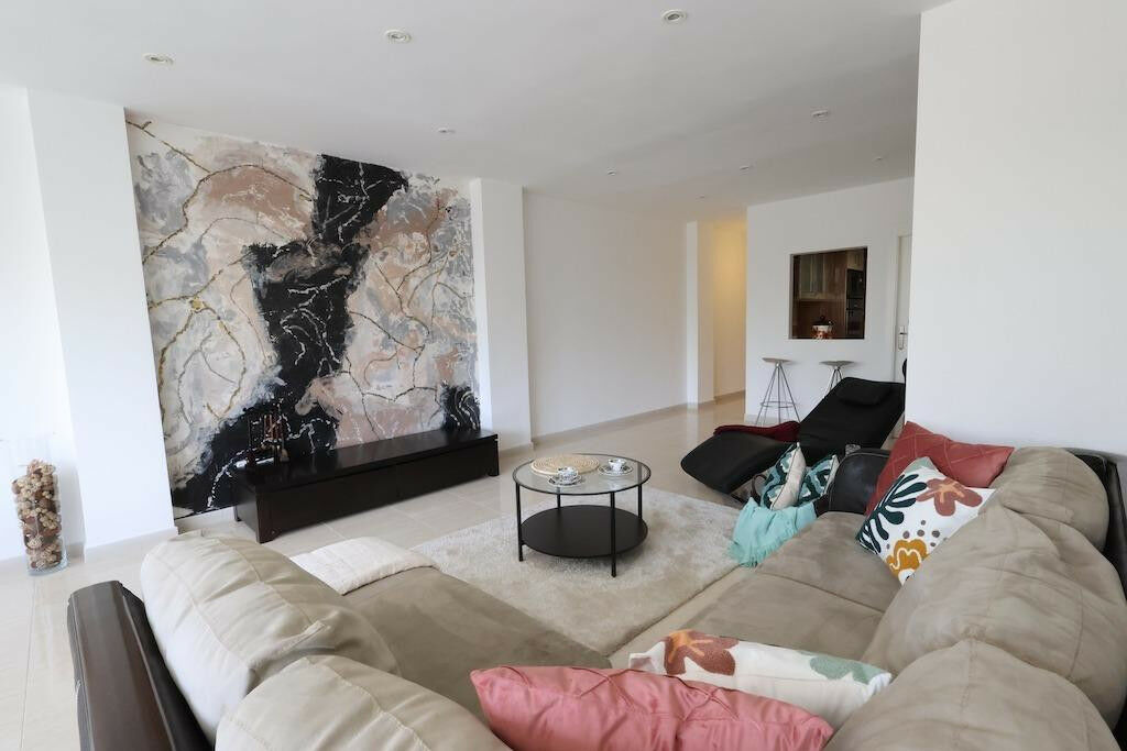 Middle Floor Apartment Torrevieja Alicante - image 7