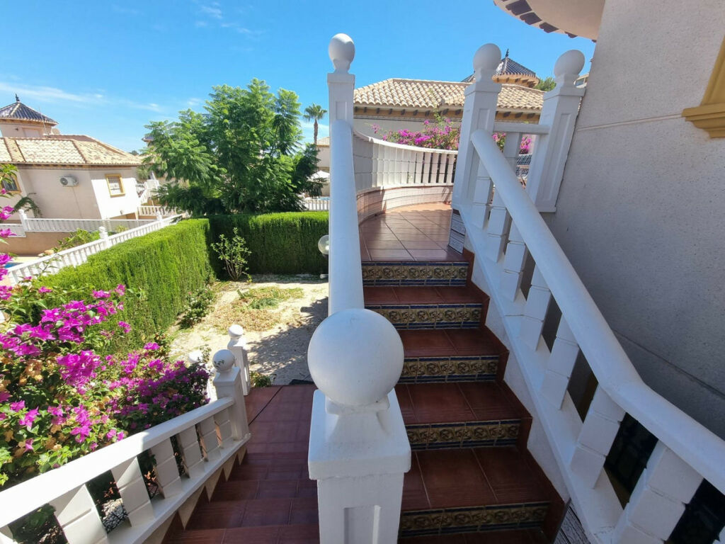 Bungalow Orihuela Costa Alicante - image 7