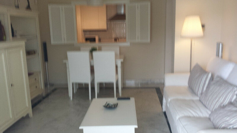 Middle Floor Apartment Puerto Banús Málaga - image 7