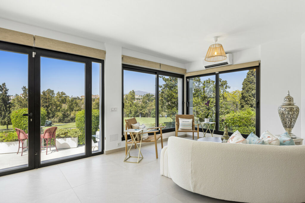 Detached Villa Guadalmina Alta Málaga - image 6