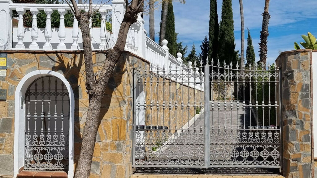 Detached Villa Benahavís Málaga - image 7