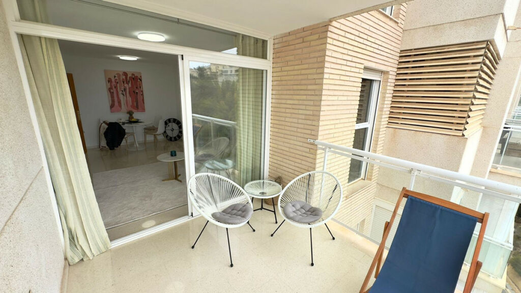 Middle Floor Apartment Benidorm Alicante - image 10
